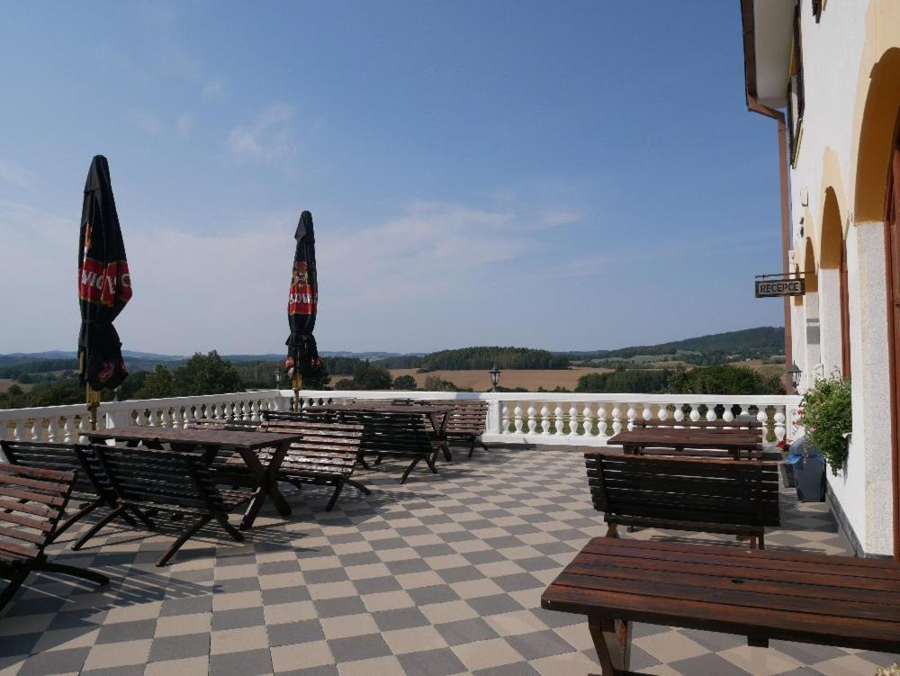 Hotel Stamberk Naceradec Экстерьер фото